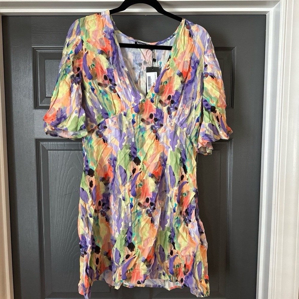 NASTY GAL ABSTRACT ANGLE SLEEVE DRESS